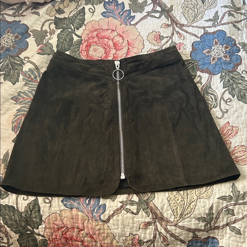 Zara Olive Mini Skirt with Front Zipper